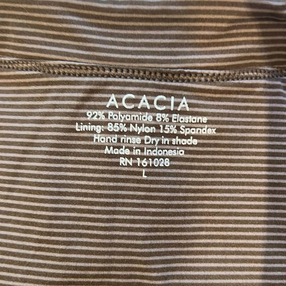 Lonny Ribbed Full Piece - Picture 2 of 5